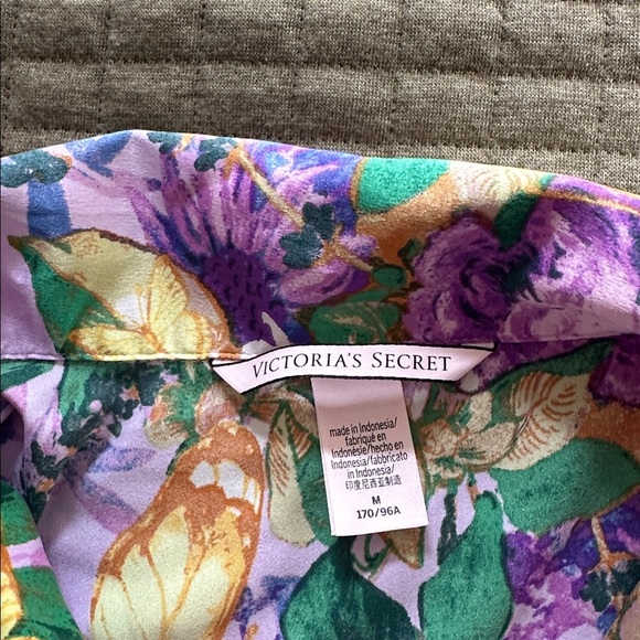 Victorias Secret Pajama Set - Picture 2 of 2